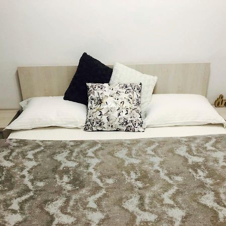 Apartamento Abby Câmpulung Moldovenesc Exterior foto