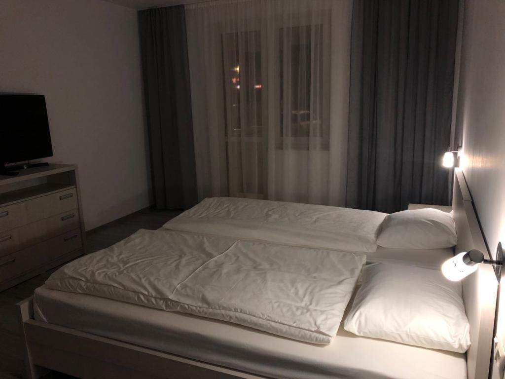 Apartamento Abby Câmpulung Moldovenesc Exterior foto